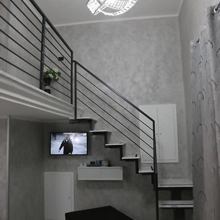 Casa Vacanze Sannazzaro 70 Napoli Bagian luar foto