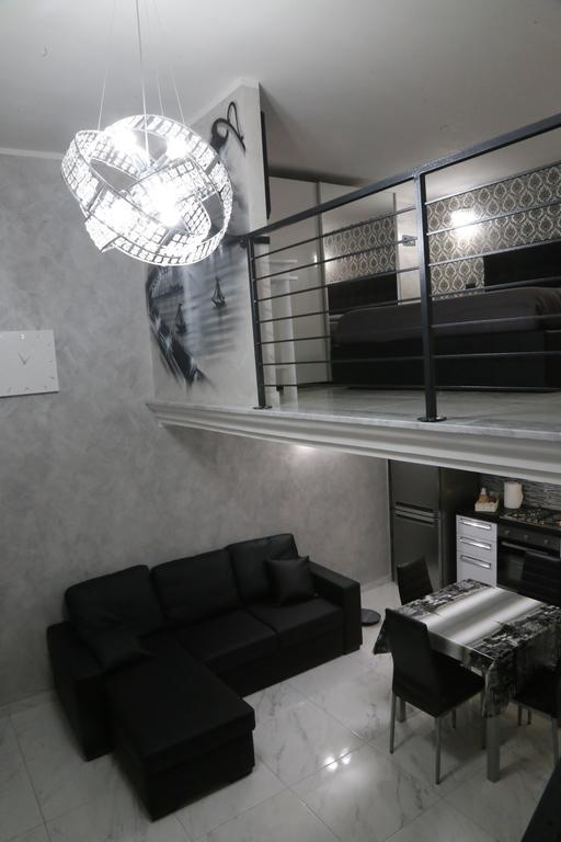 Casa Vacanze Sannazzaro 70 Napoli Bagian luar foto