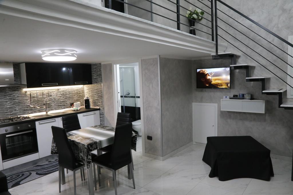 Casa Vacanze Sannazzaro 70 Napoli Bagian luar foto