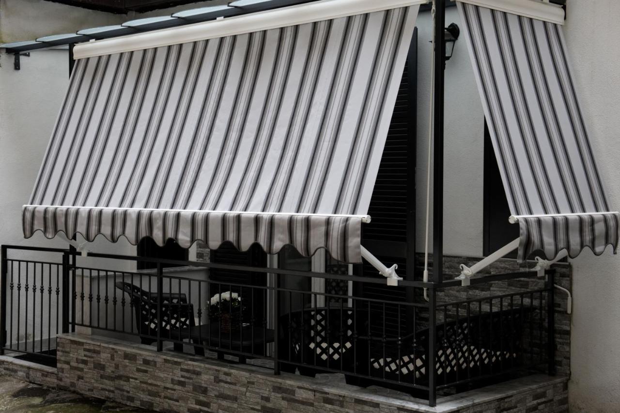 Casa Vacanze Sannazzaro 70 Napoli Bagian luar foto