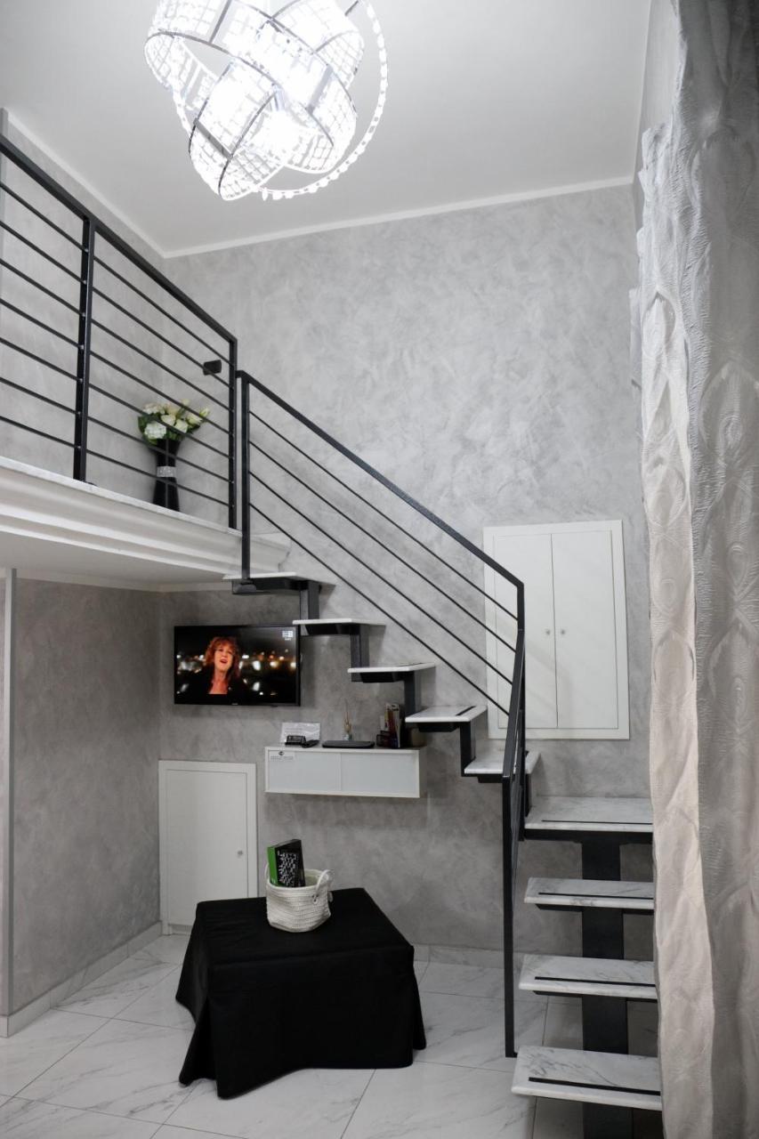 Casa Vacanze Sannazzaro 70 Napoli Bagian luar foto
