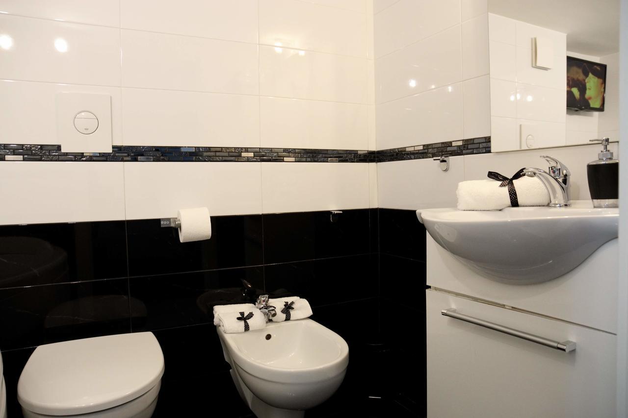 Casa Vacanze Sannazzaro 70 Napoli Bagian luar foto