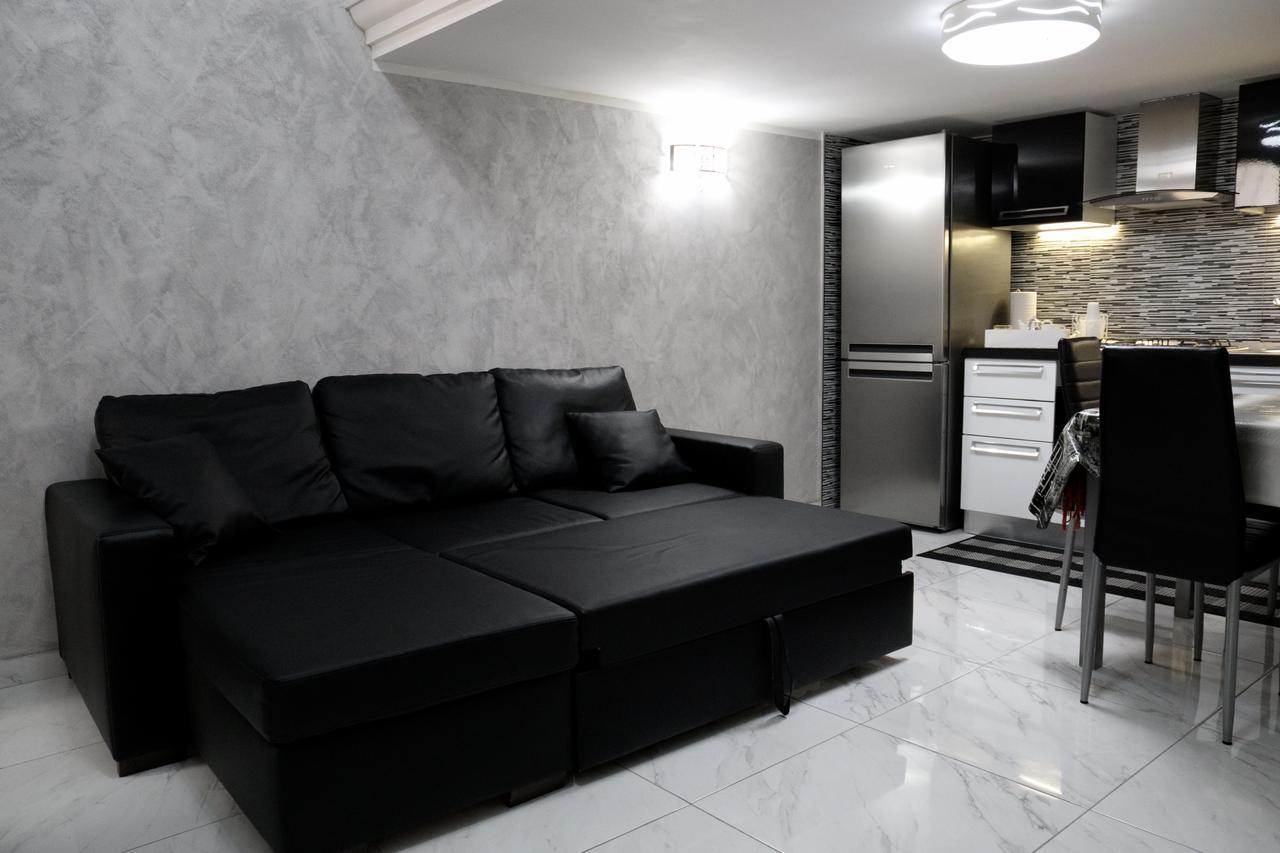 Casa Vacanze Sannazzaro 70 Napoli Bagian luar foto